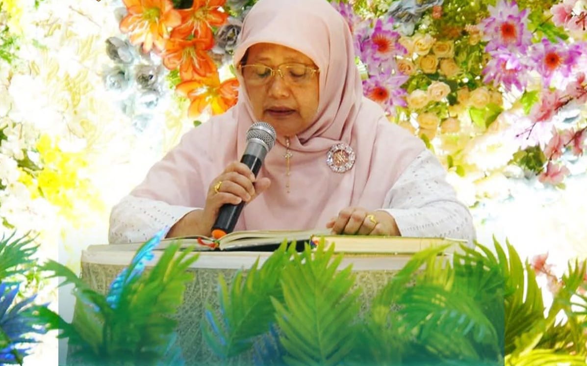  Salah satu peserta saat lantunkan ayat ayat suci di MTQ Lansia